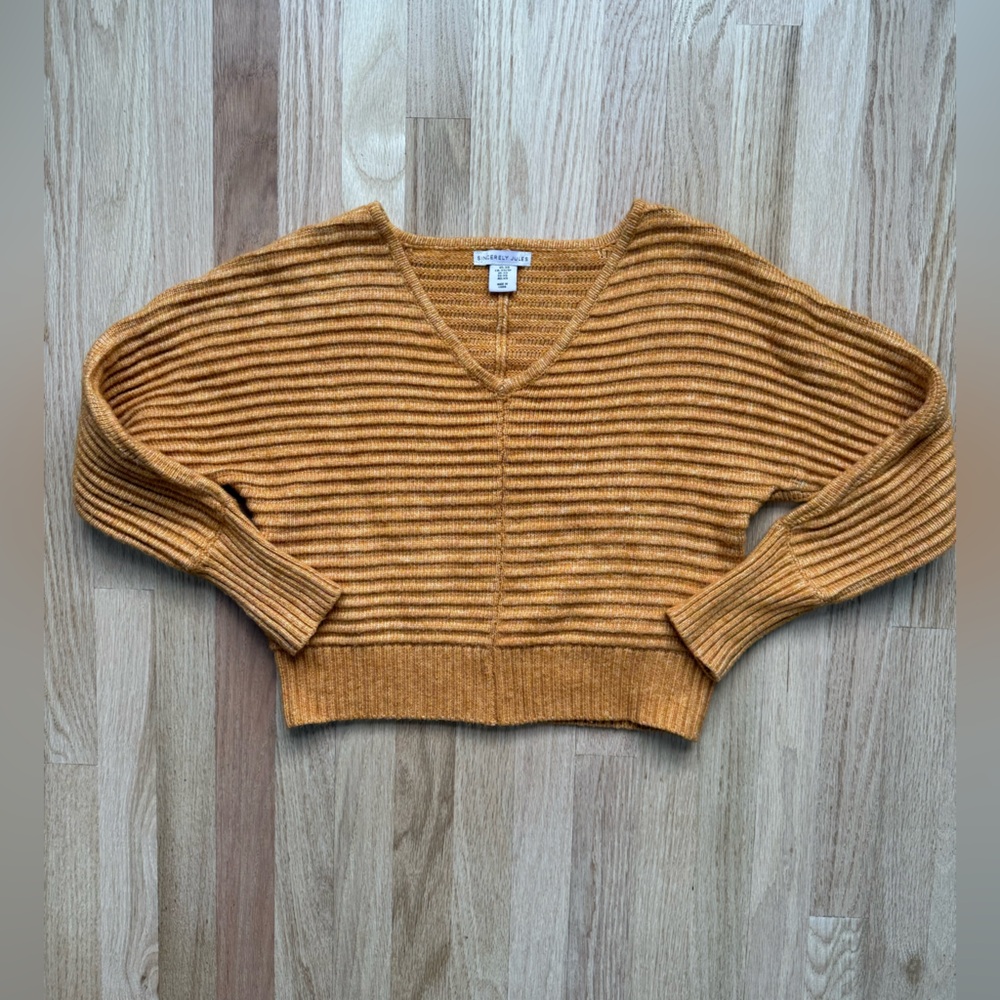 Sincerely Jules Orange V-Neck Sweater XS